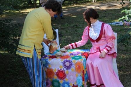 Юных тбилисцев знакомят с легендами старой усадьбы
